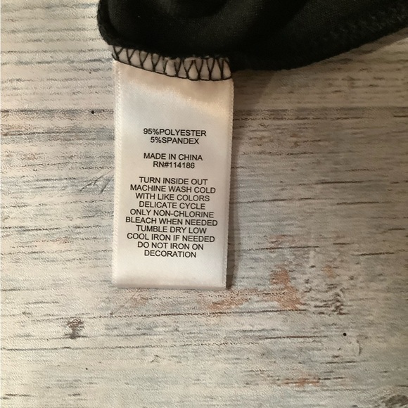 JUICY COUTURE Women’s X-Large Black Solid Velour Active Shorts - Picture 6 of 6